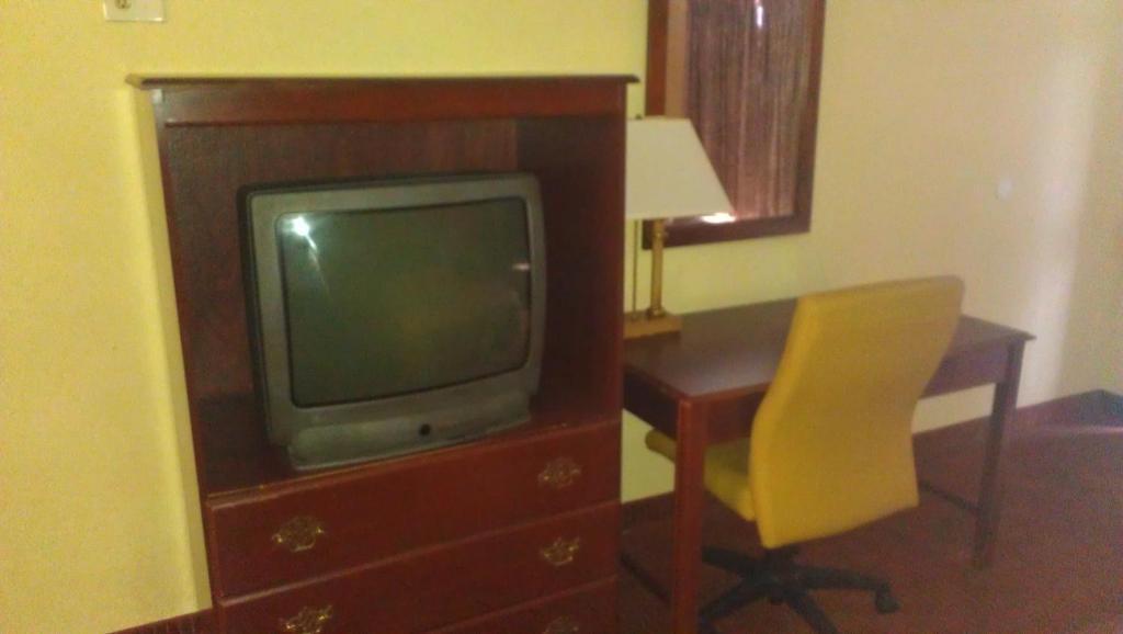 Atlanta Airport Hotel Forest Park Room photo